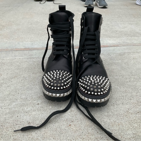 CHRISTIAN LOUBOUTIN King Street Spike Combat Boot In Black/ Silver Spikes - Picture 3 of 12